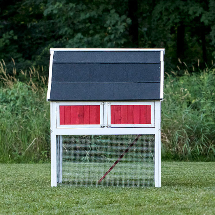This stylish and fun barn-style chicken coop easily accommodates up to nine large fowl or twelve+ bantam chickens.