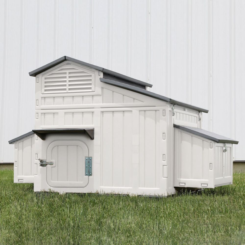 Snap Lock Large Chicken Coop by Formex