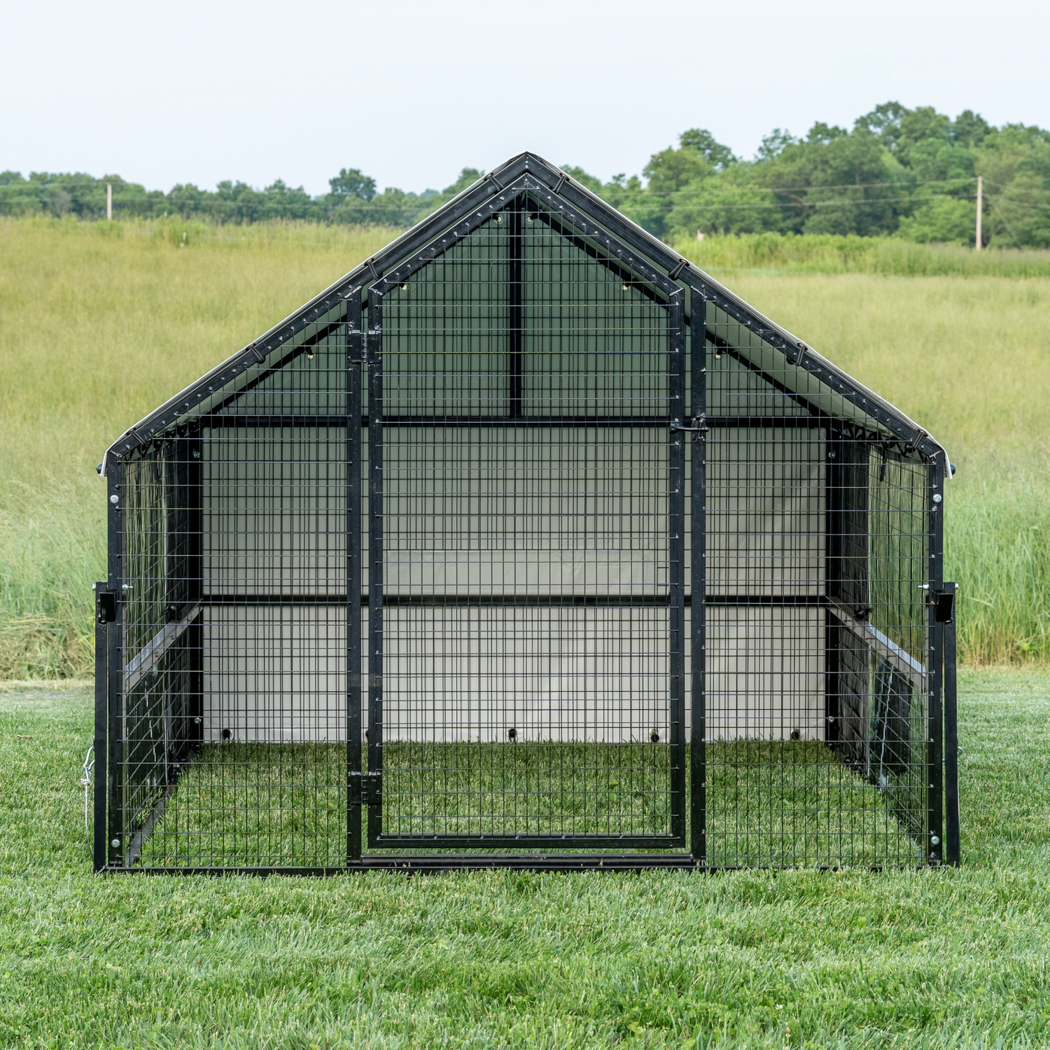 Porta-Coop 6'x8' Heritage Coop (20 chickens) w/Roosting Bar