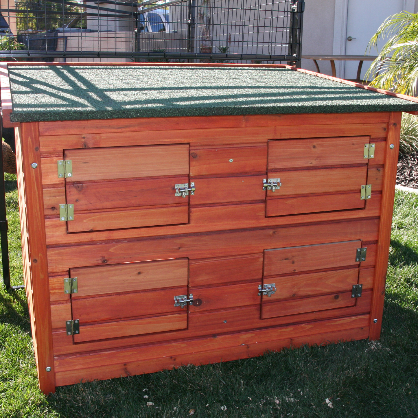 Rugged Ranch Wood Nesting Hutch (up to 4 chickens)