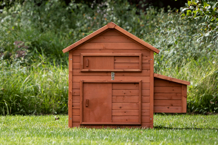 The Bungalow makes a great duck house or rabbit hutch, because it is close to the ground and the roosting poles and nest box dividers are removable.